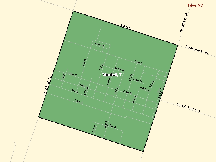 Map: Vauxhall, Town, Census Subdivision (shaded in green), Alberta